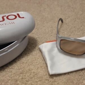 Del Sol Solize Eyewear Color Changing Sunglasses